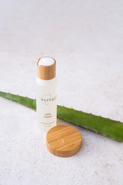 clarity-cleanser-smear