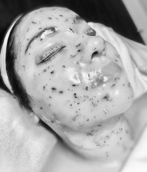 Facial with Hydrojelly