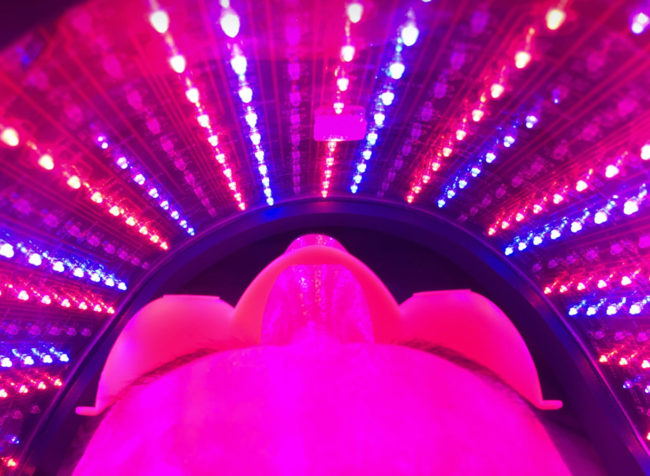 LED Light Therapy Facial LED Light Therapy Facial