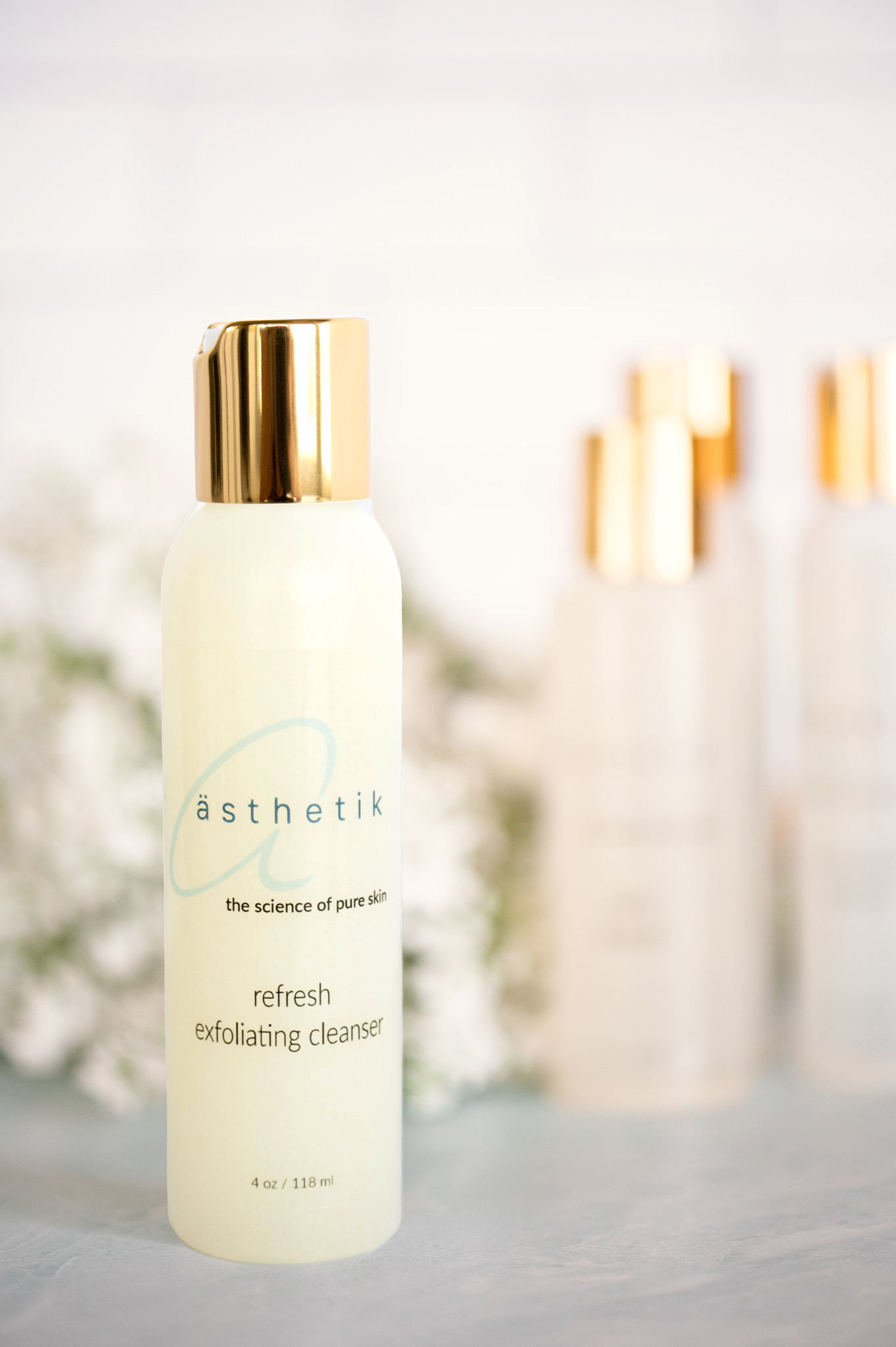 Refresh Exfoliating Cleanser ästhetik Spa