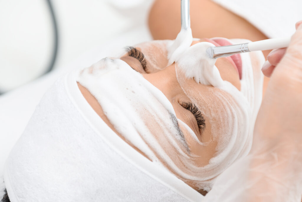 facial at asthetik